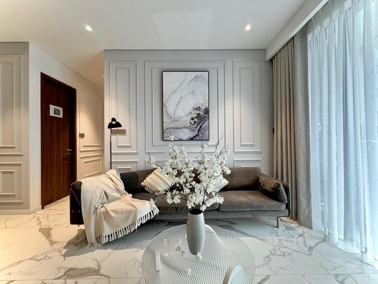 Metropole Thu Thiem - Luna - Chic, Unbeatable Location, Great Value!!! Apartamento
